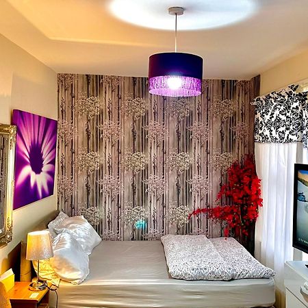 Comfy Double Bedroom With A Private Toilet London Luaran gambar