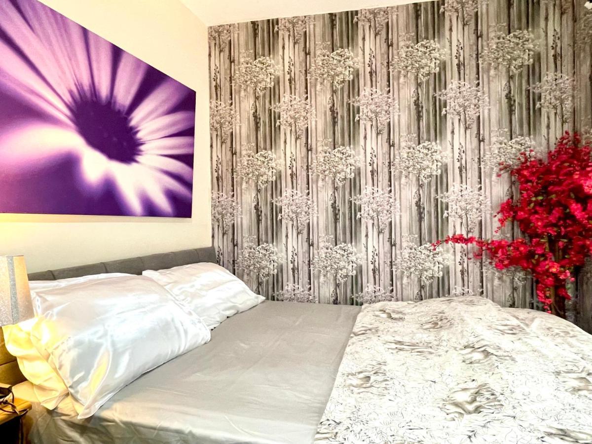 Comfy Double Bedroom With A Private Toilet London Luaran gambar